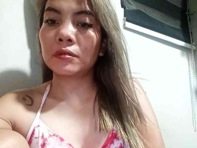 HEARTQUEEN webcam