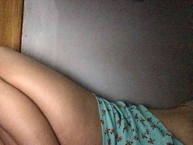 HEARTQUEEN webcam