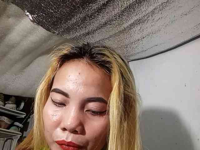 Pempemliciouss Live Webcam on BongaCams