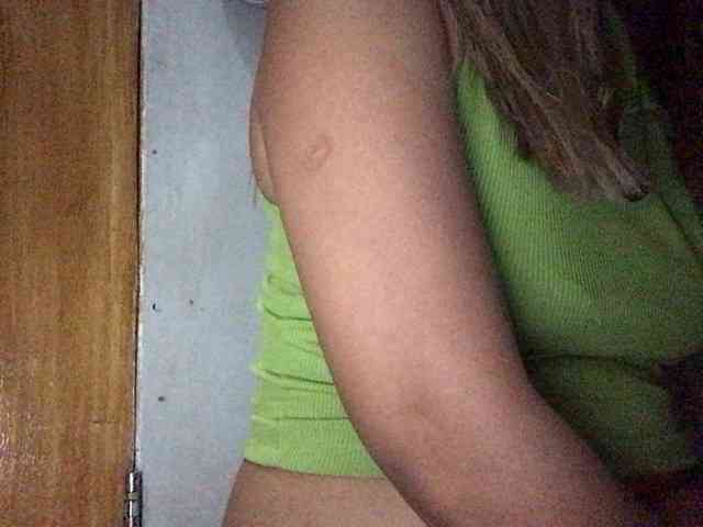 HEARTQUEEN webcam