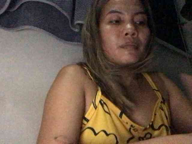 HEARTQUEEN webcam