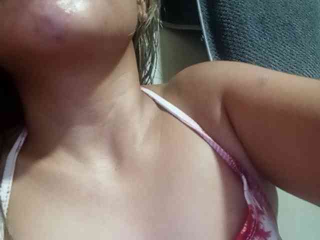 HEARTQUEEN webcam