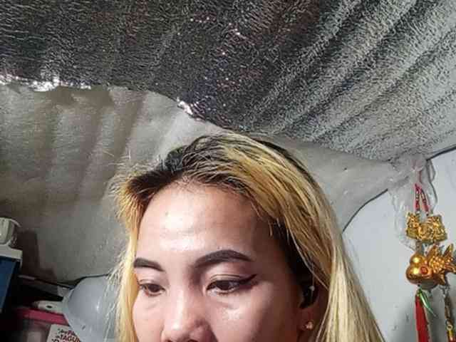 Pempemliciouss Live Webcam on BongaCams