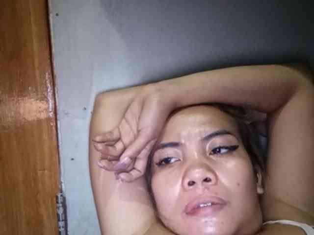 HEARTQUEEN webcam