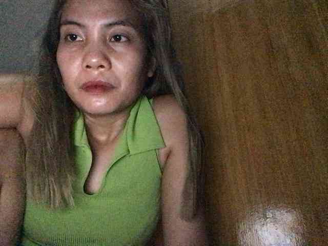 HEARTQUEEN webcam