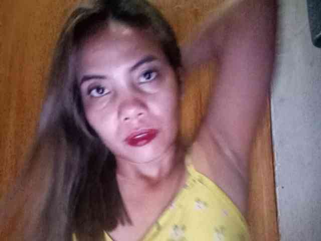 HEARTQUEEN webcam