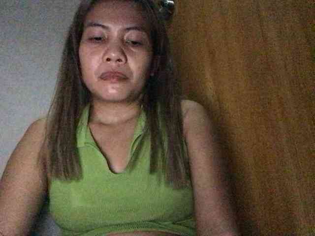 HEARTQUEEN webcam