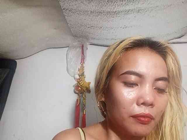 Pempemliciouss Live Webcam on BongaCams