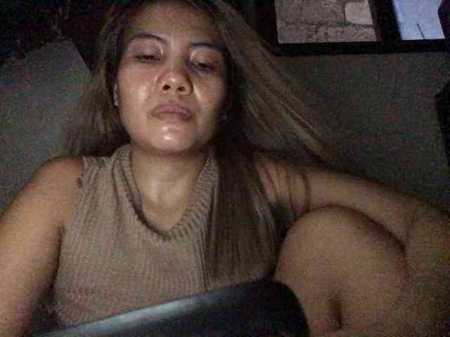 HEARTQUEEN webcam