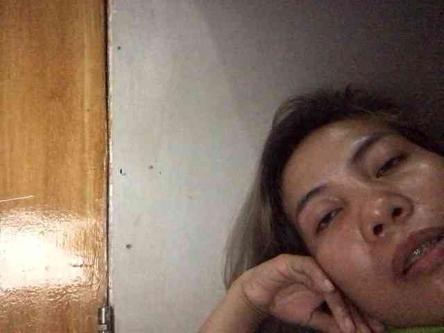 HEARTQUEEN webcam