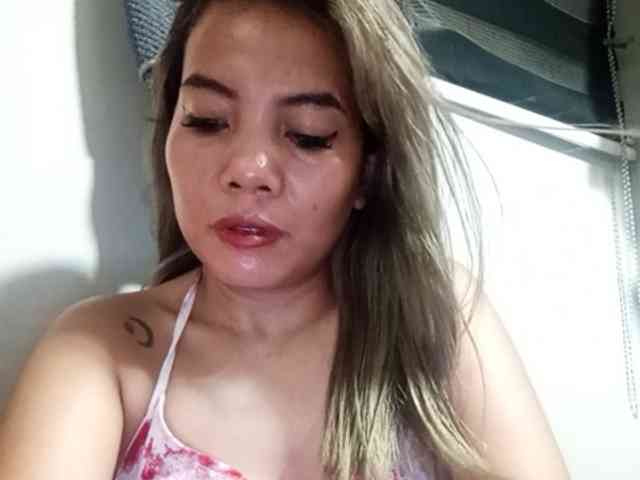 HEARTQUEEN webcam