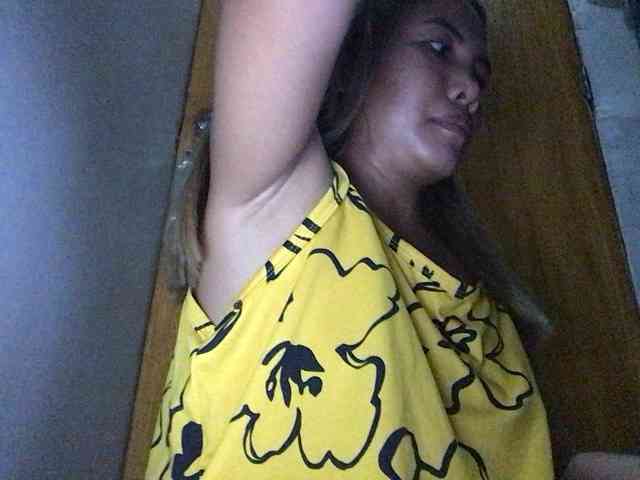 HEARTQUEEN webcam