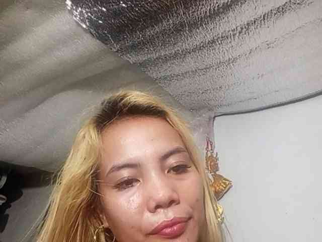 Pempemliciouss Live Webcam on BongaCams