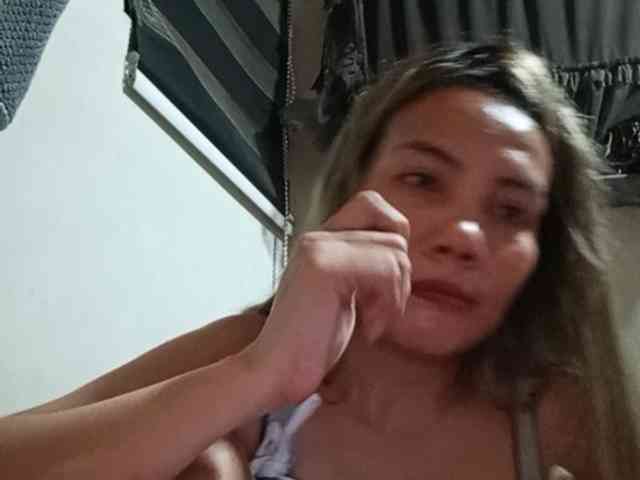 HEARTQUEEN webcam