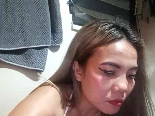 HEARTQUEEN webcam