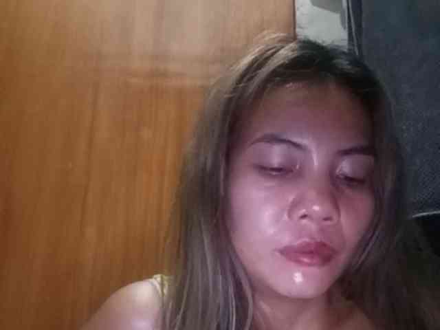 HEARTQUEEN webcam
