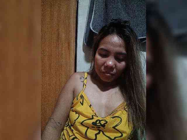 HEARTQUEEN webcam