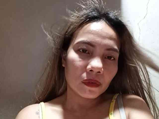 HEARTQUEEN webcam