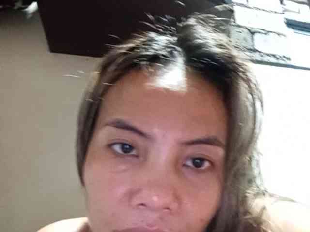 HEARTQUEEN webcam