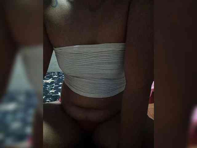 Model: HEARTQUEEN