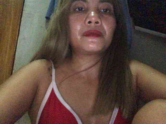 HEARTQUEEN webcam