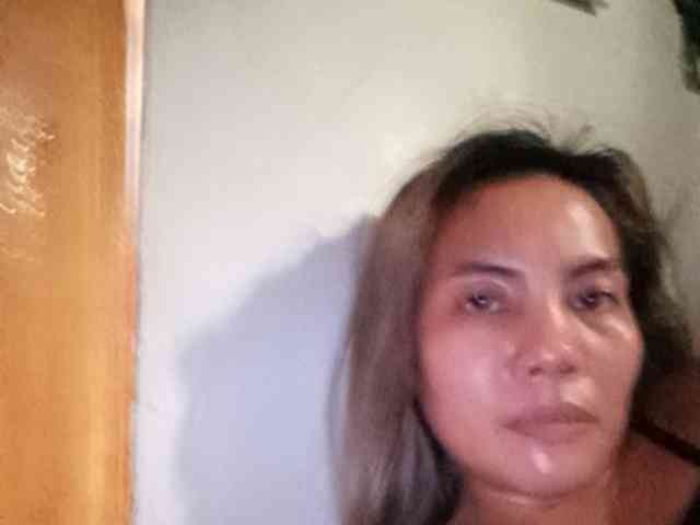 HEARTQUEEN webcam