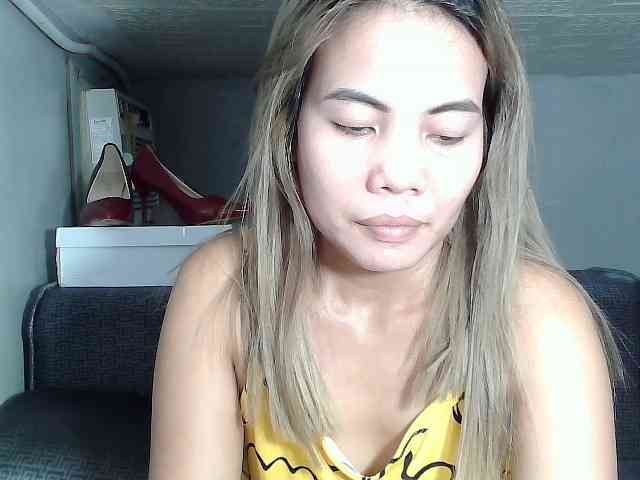 HEARTQUEEN webcam