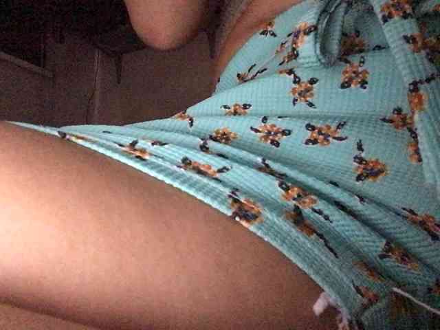 HEARTQUEEN webcam