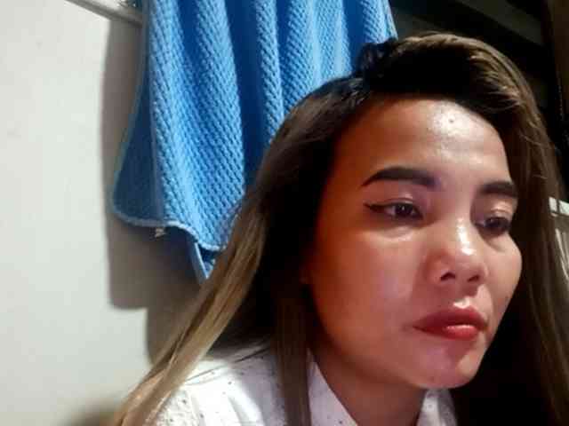 HEARTQUEEN webcam