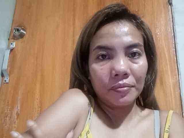 HEARTQUEEN webcam