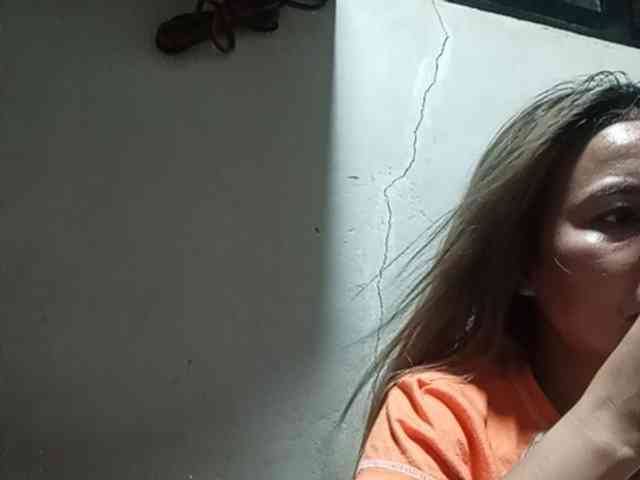 HEARTQUEEN webcam