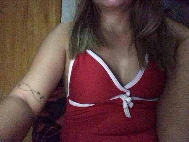 HEARTQUEEN webcam