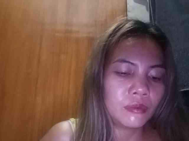 HEARTQUEEN webcam
