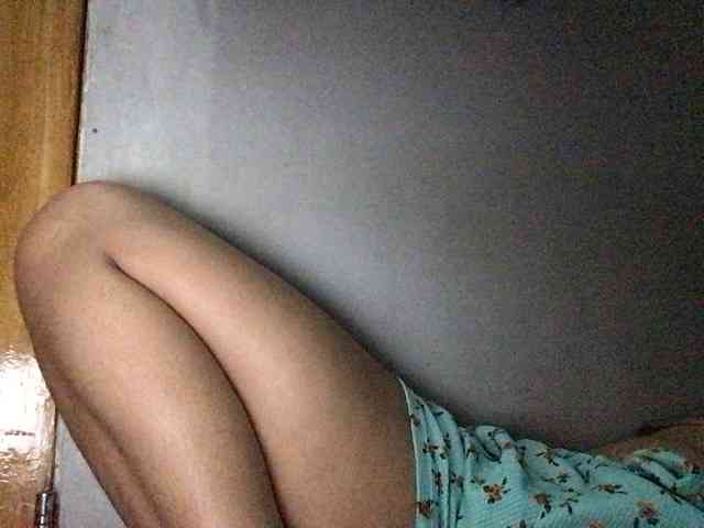 HEARTQUEEN webcam