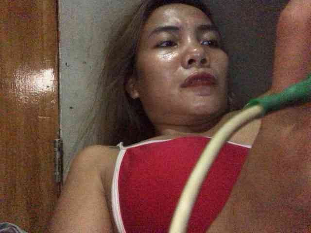 HEARTQUEEN webcam