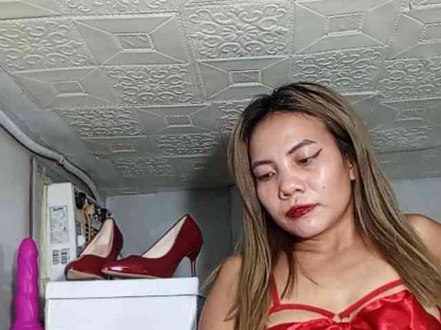 HEARTQUEEN webcam