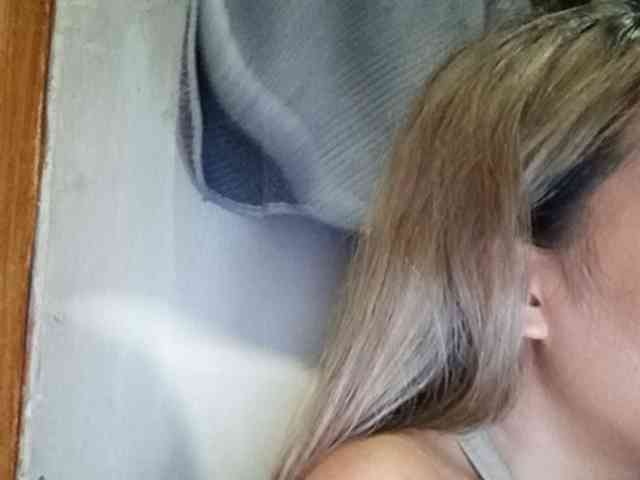 HEARTQUEEN webcam