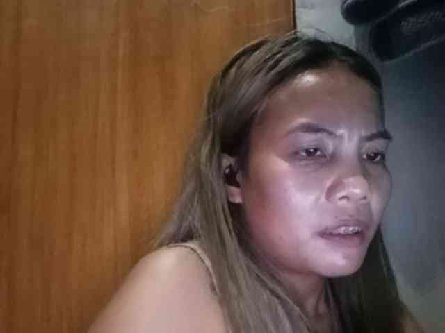 HEARTQUEEN webcam