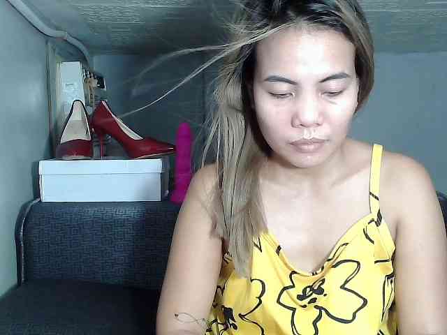 HEARTQUEEN webcam