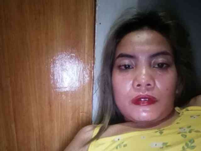 HEARTQUEEN webcam