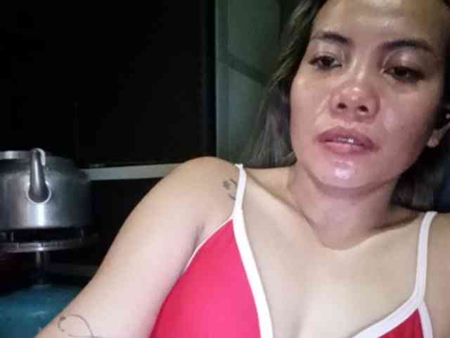 HEARTQUEEN webcam