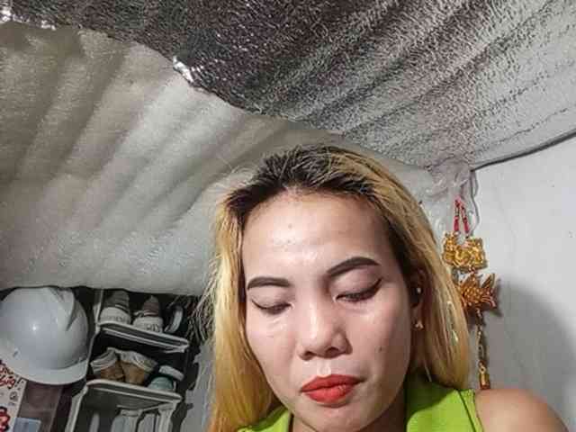 Pempemliciouss Live Webcam on BongaCams