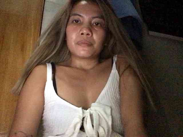 HEARTQUEEN webcam