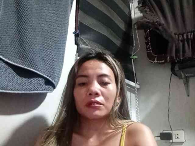 HEARTQUEEN webcam