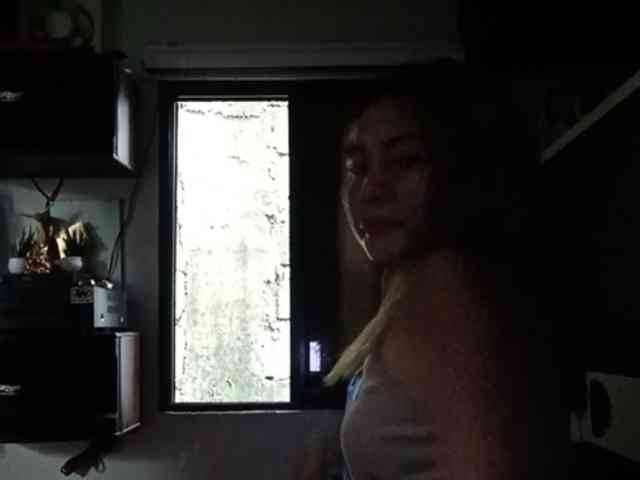 HEARTQUEEN webcam