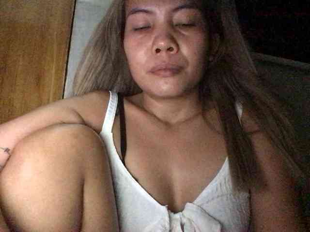 HEARTQUEEN webcam