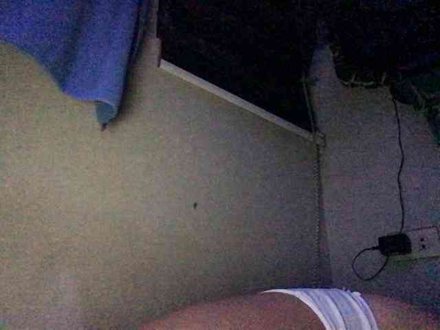 HEARTQUEEN webcam