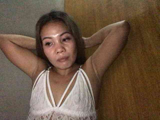 HEARTQUEEN webcam