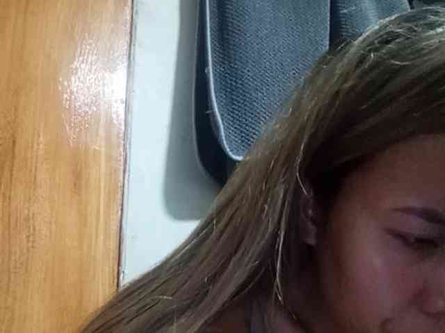 HEARTQUEEN webcam