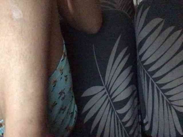 HEARTQUEEN webcam